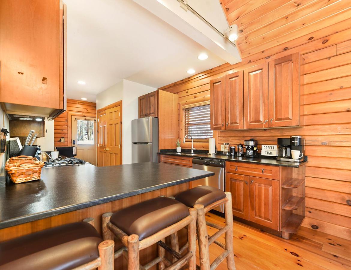 Jamesons Cabin! 8 Minutes To Wisp, Hottub, Firepit, Pets, Ev Chgr Oakland Exterior photo